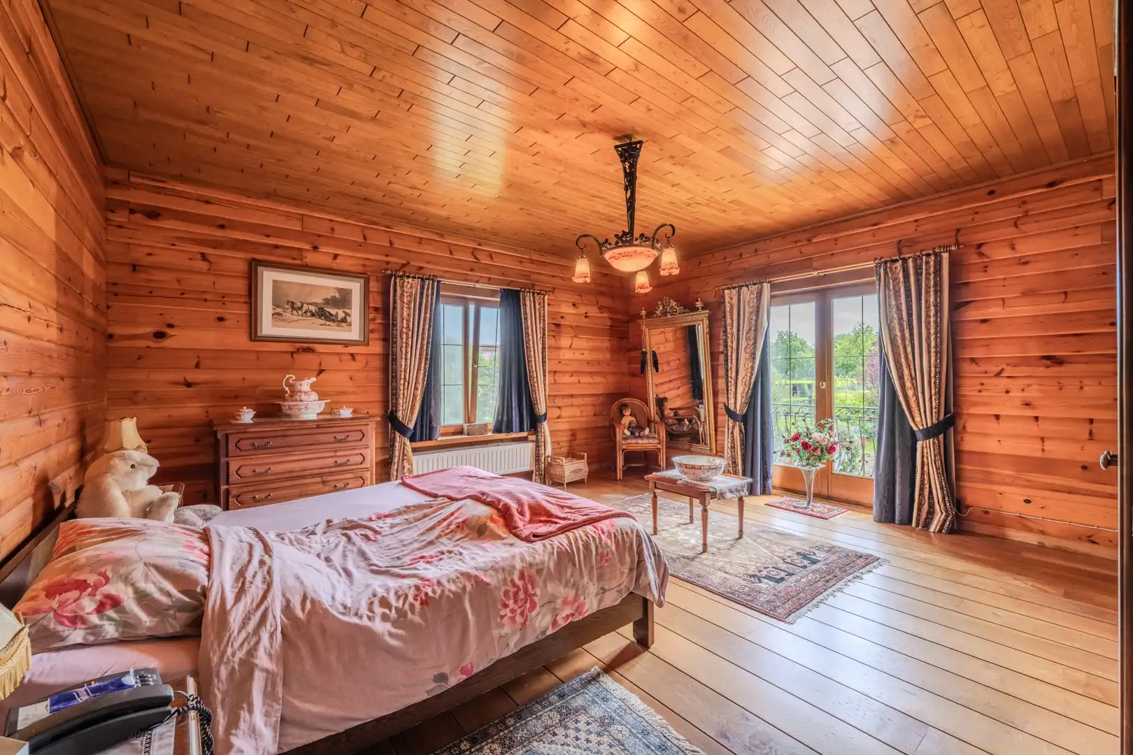 Ruime villa met mooie tuin foto 16