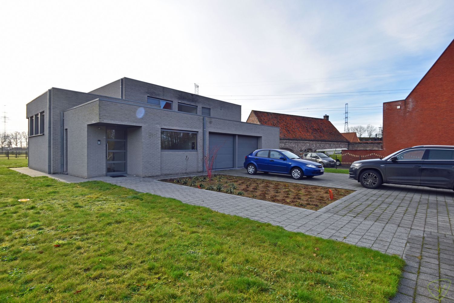Moderne praktijkruimte te huur te Eeklo! foto {{pictureIndex}}