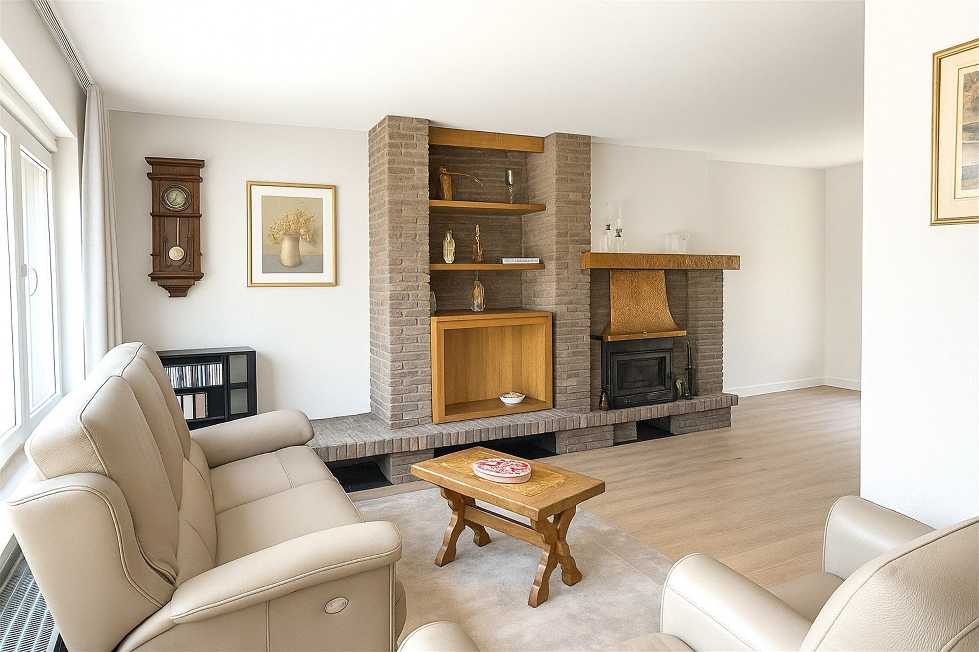 Bel-etagewoning met 3 slaapkamers, ruime garage en Zuid tuin foto 4