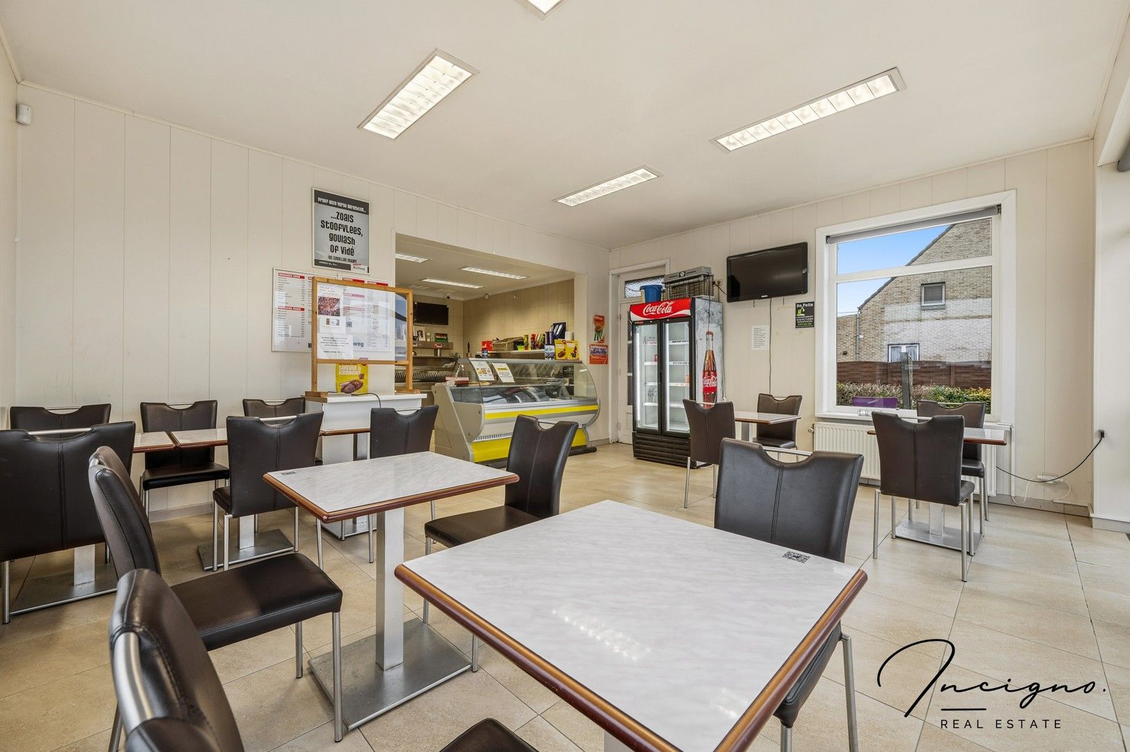 Handelspand met woonst met uitstekende visibiliteit foto 4