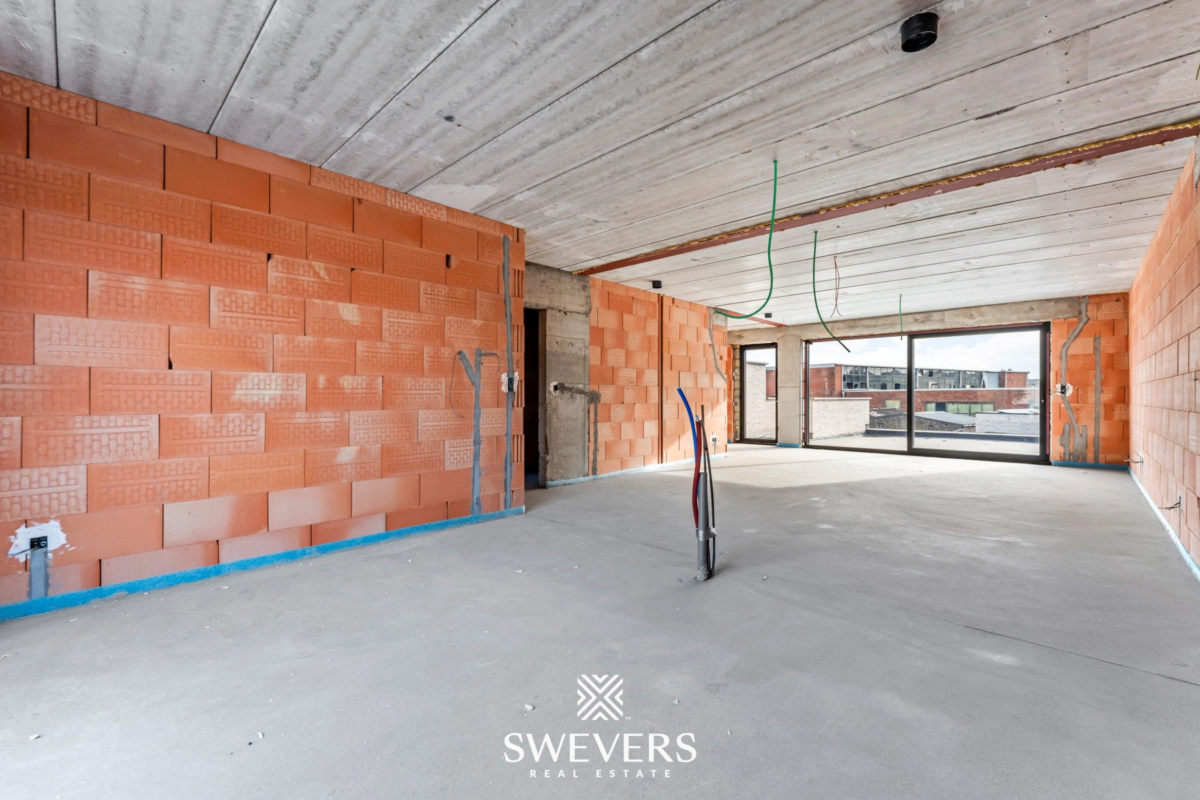 Ruim duplexappartement met groot terras en garage in Helchteren foto 4