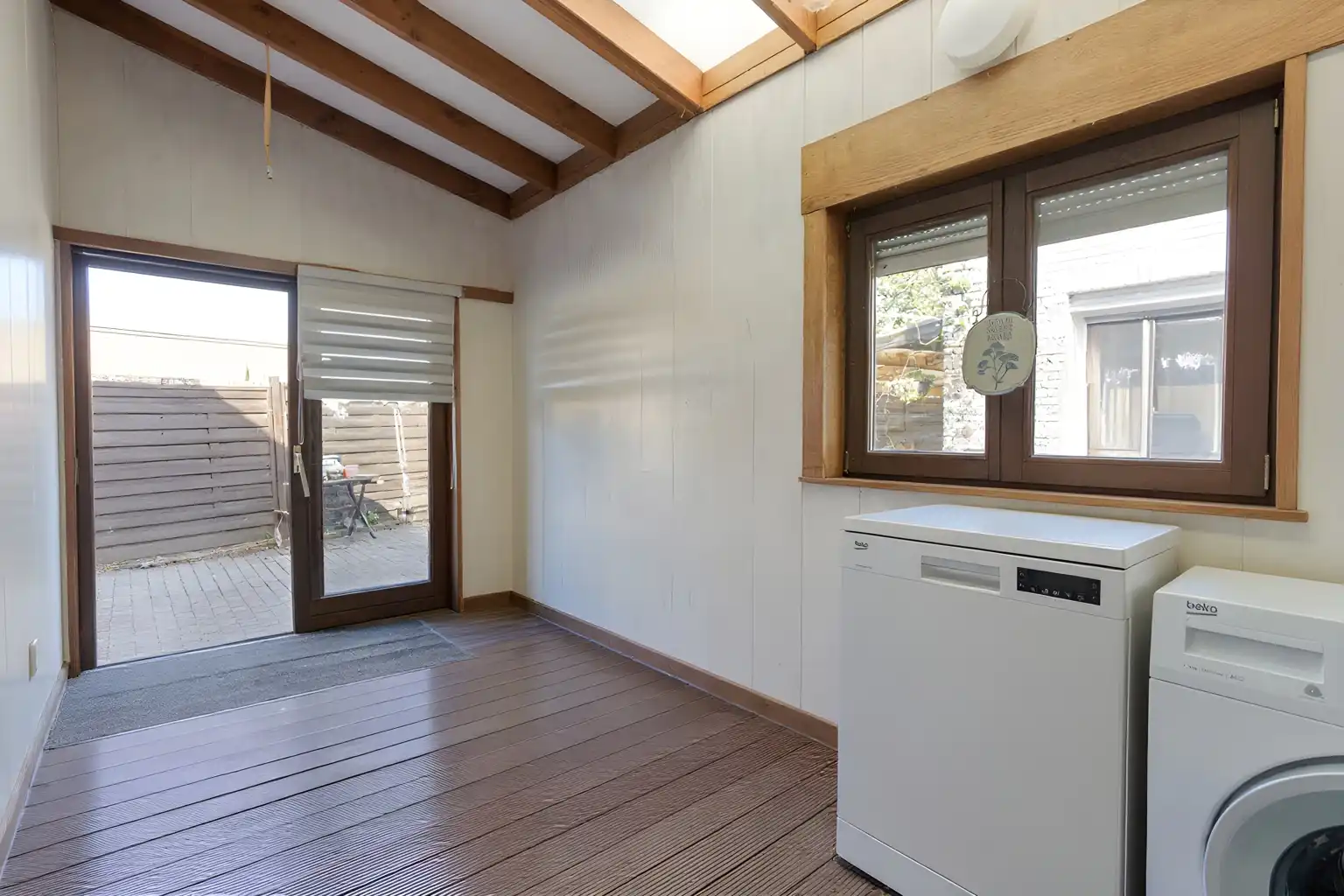 WONING MET RUIME TUIN & ATELIERRUIMTE IN BOUTERSEM foto 9
