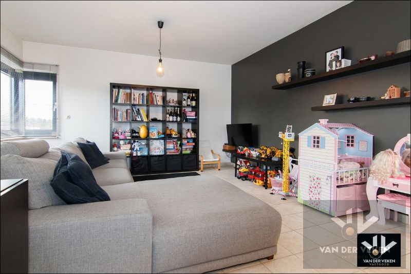 TWEEWOONST MET PAARDENSTALLEN EN WEILAND OP RUIM PERCEEL 37A21CA IN LANDELIJKE OMGEVING foto 34