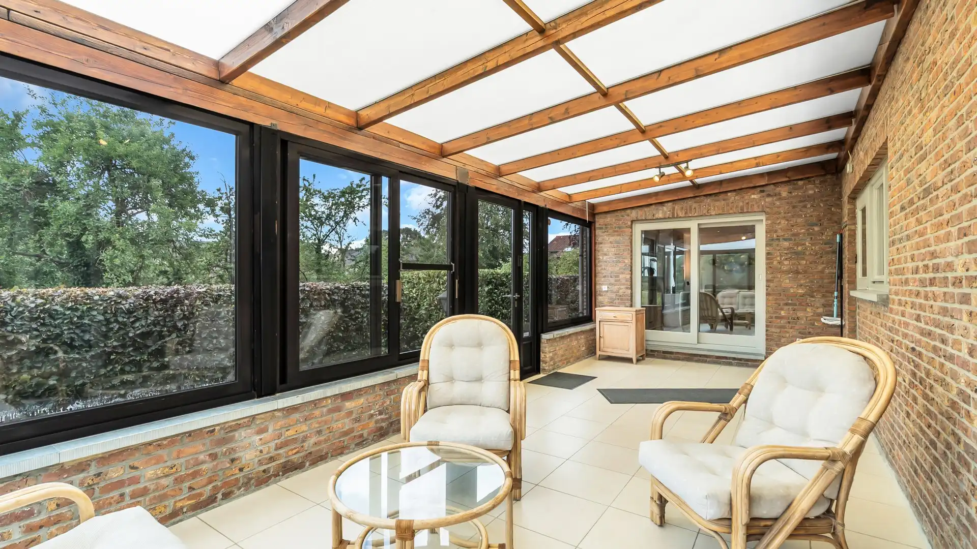 Ruime vrijstaande woning op een prachtig perceel van 746 m² in Rekem foto 12