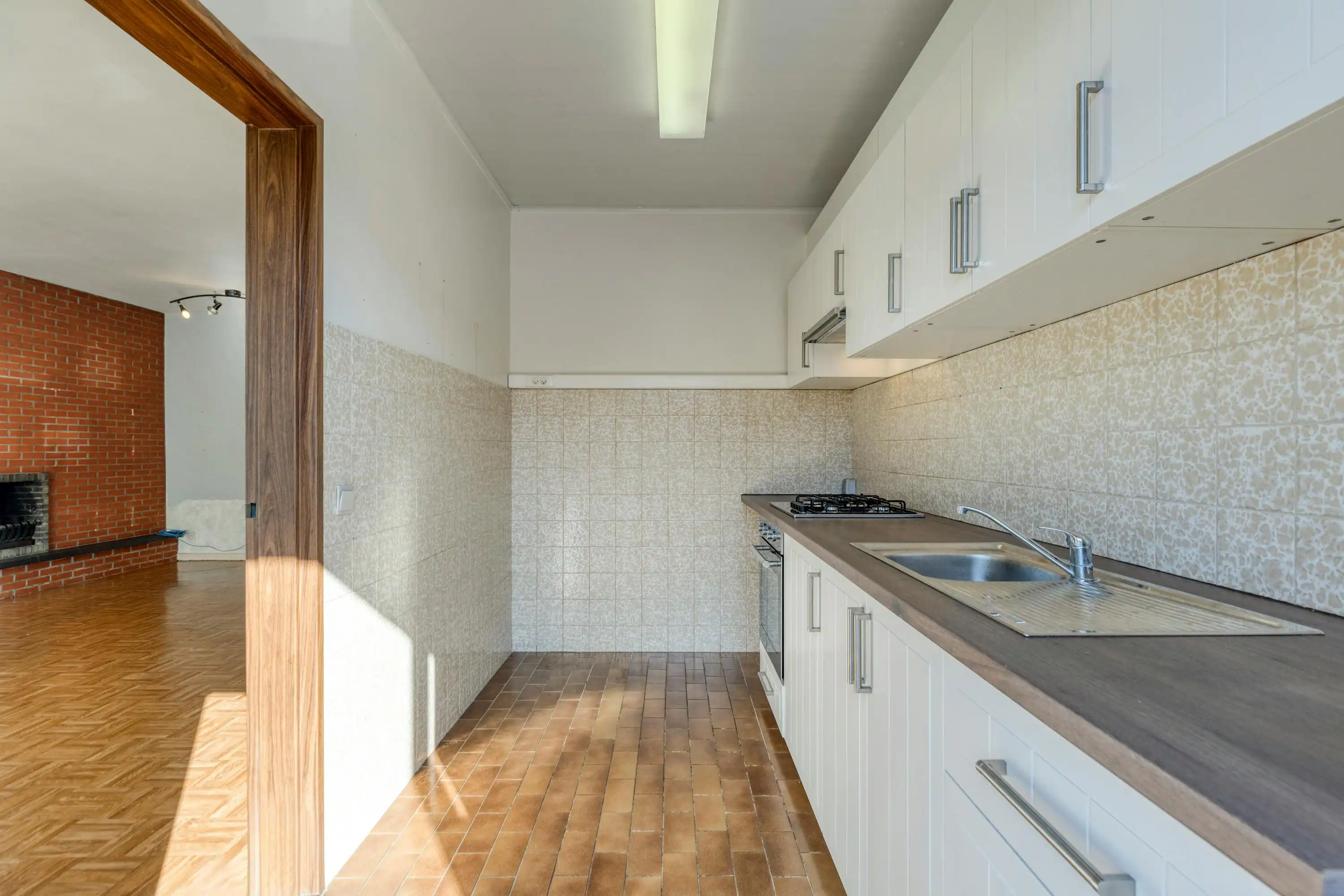 2-slaapkamerappartement met terras en garage te koop in Hemiksem  foto 6