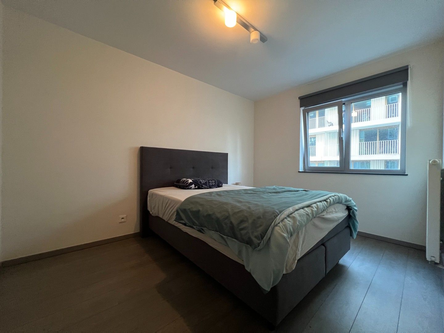 Gemeubeld appartement + autostaanplaats inbegrepen op toplocatie foto 6