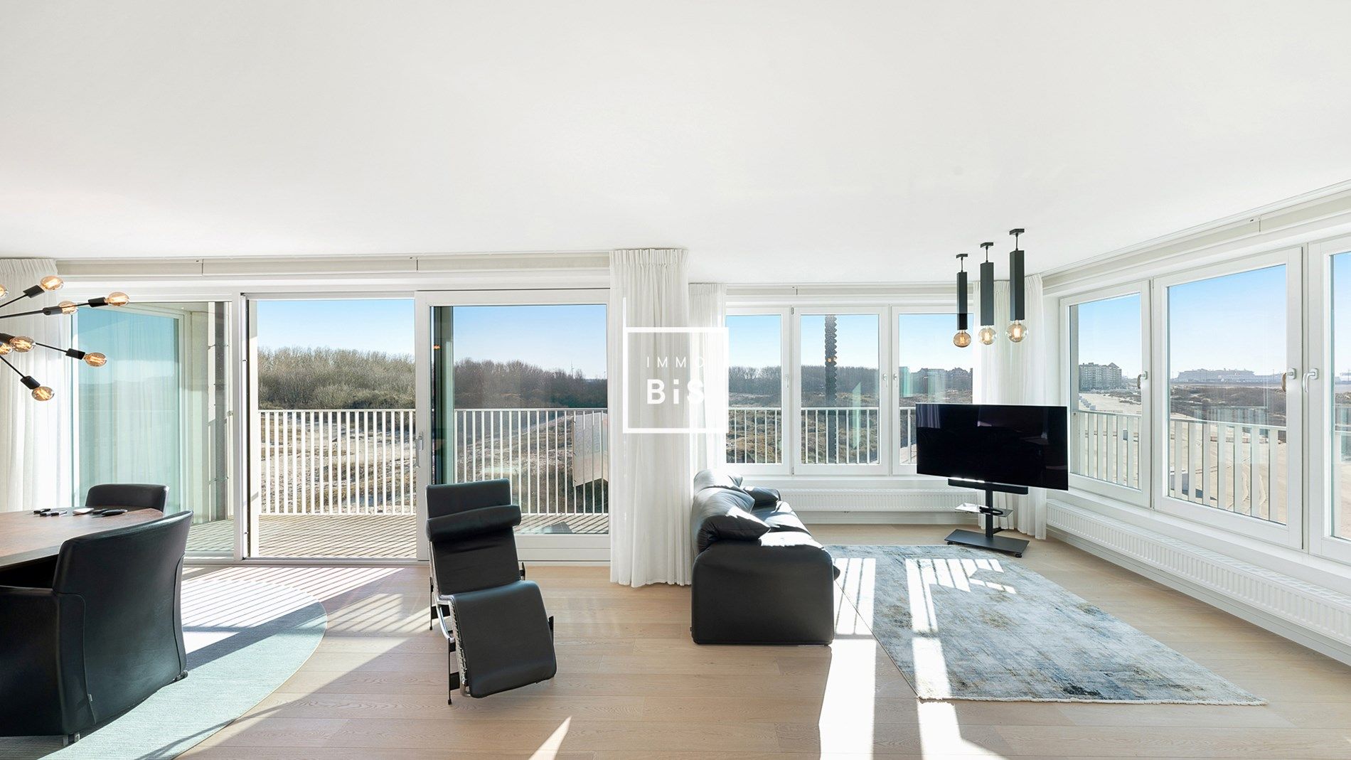 Ruim hoekappartement met zonneterrassen in de recente residentie Cap Horn foto 15