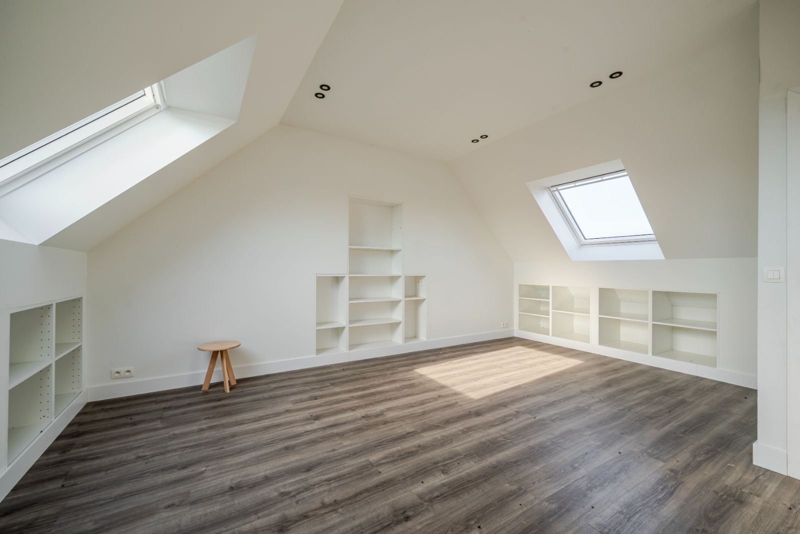 Eerste kijkdag 28/06/2025 tussen 09.00 en 10.00 uur! Af te werken woning met garage! foto 20