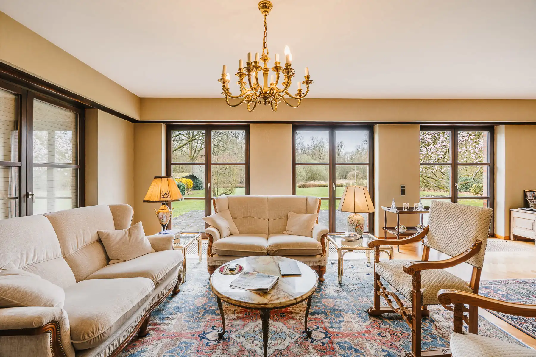 Landhuis vol potentieel bij natuurgebied foto 8