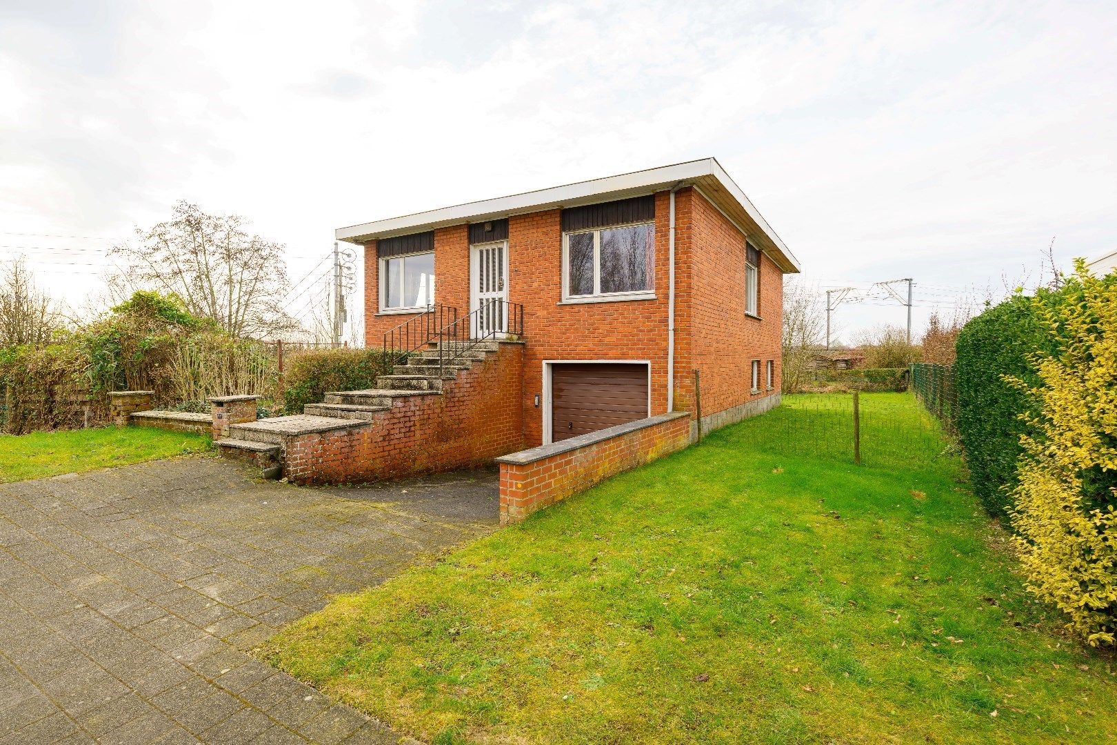 TE RENOVEREN ALLEENSTAANDE WONING OP 827 m² IN HARTJE TIELT foto 15