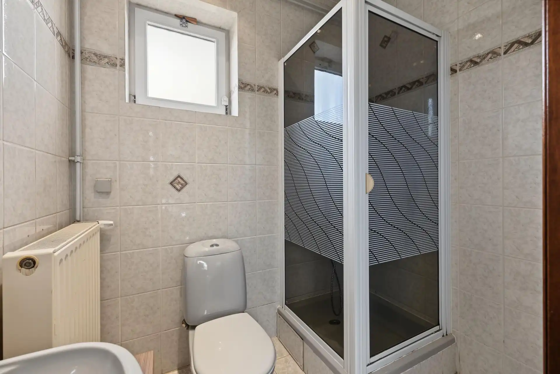 Ruim opgezette, landelijke woning mooie tuin op een perceel van ca. 3.028m² foto 15