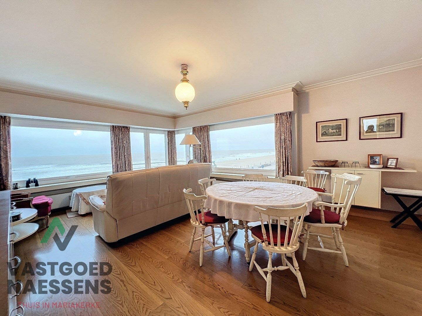Instapklaar hoek-appartement met 3 SLPK en zicht op zee foto 5