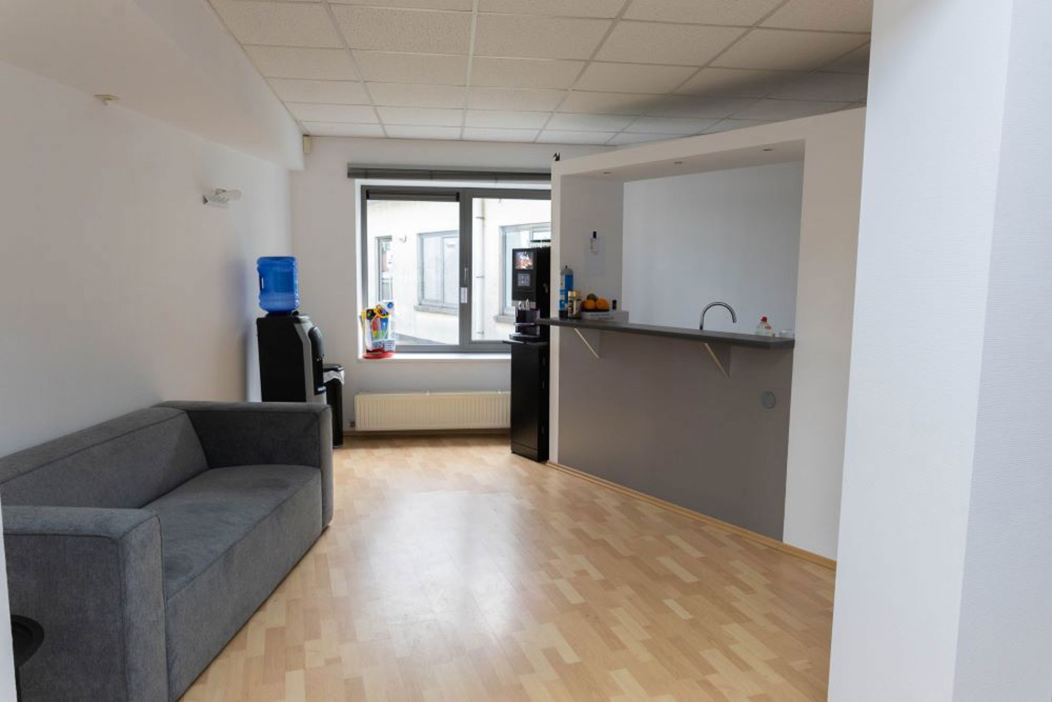 Kantoor te huur op de 1ste verdieping foto 4