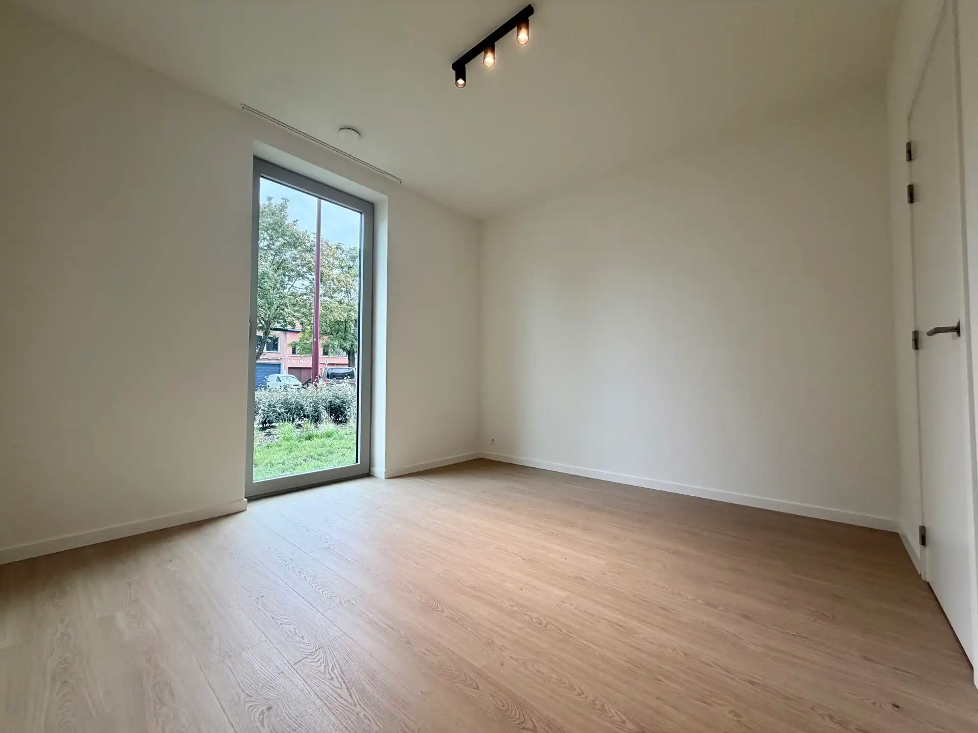 Gelijkvloers BEN-appartement met 3 slaapkamers en parking foto 20