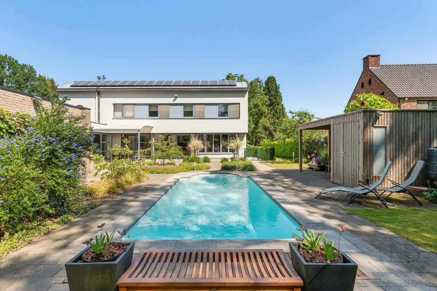 Moderne villa  met zwembad op toplocatie in Genk - instapklaar en future-proof foto 44