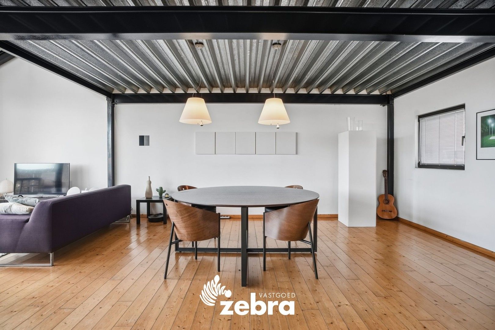 Unieke woning nabij het centrum van Meulebeke! foto 2