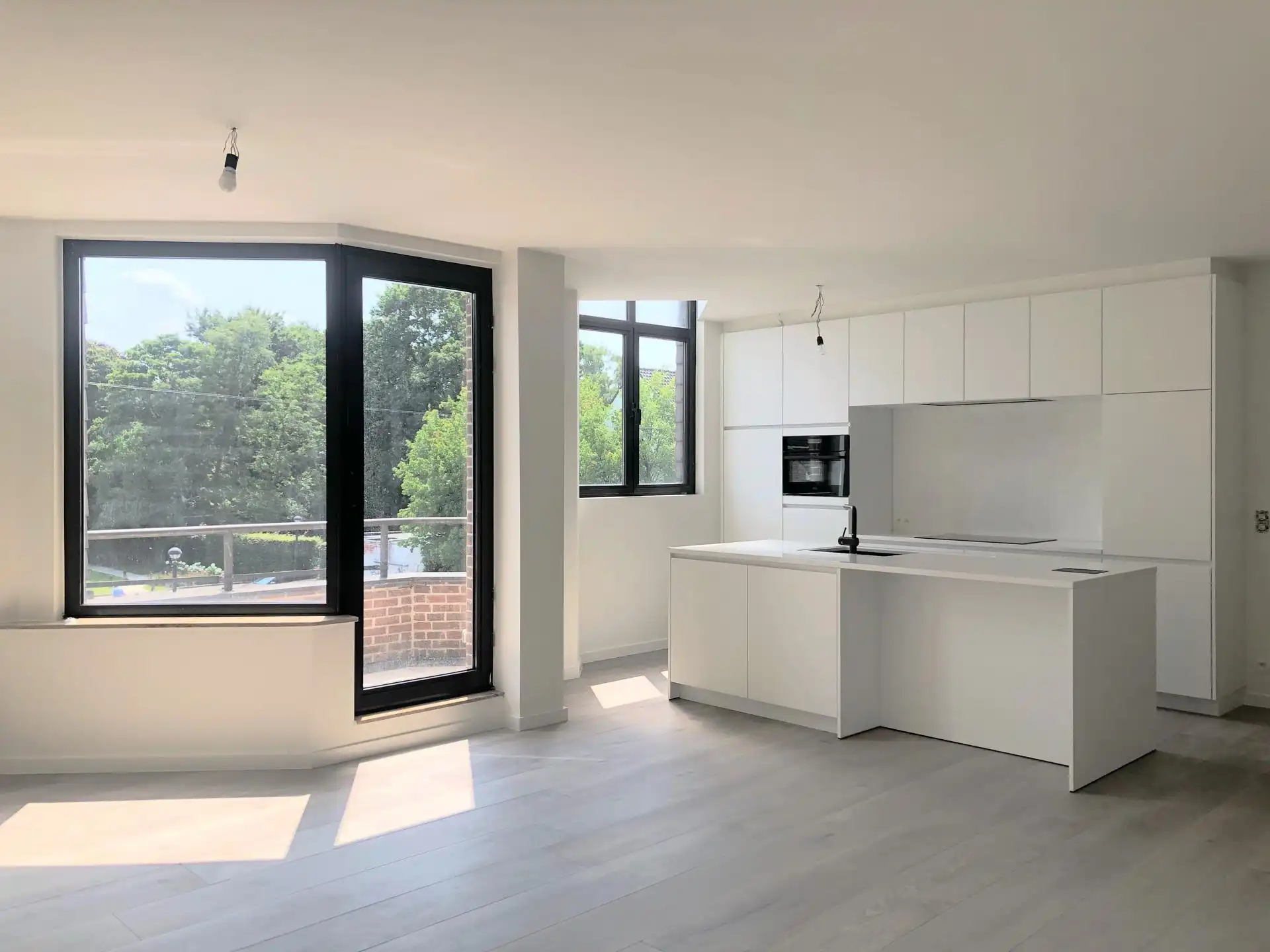 Gerenoveerd appartement te huur op de tweede verdieping in het centrum van Schilde! foto {{pictureIndex}}
