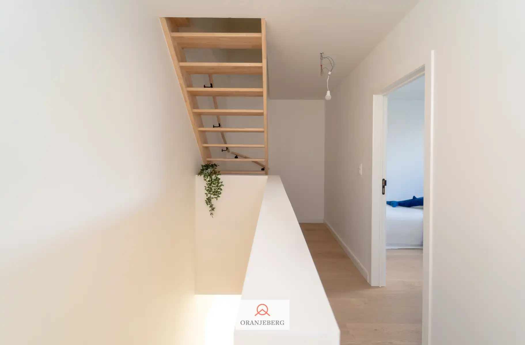 Ruime woning met 4 slpk's en tuin foto 22