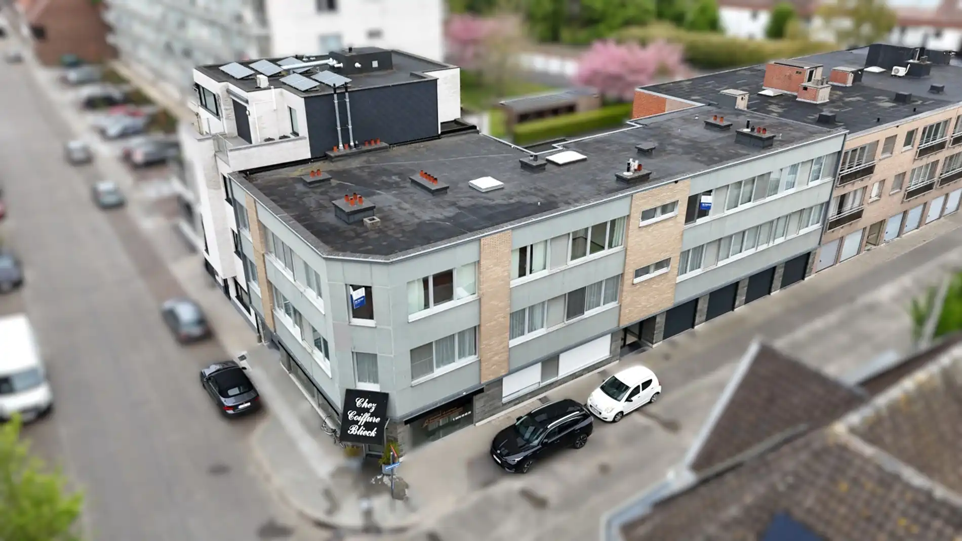 Appartement van 96 m² dichtbij park met 2 kamers en mogelijke garage foto {{pictureIndex}}