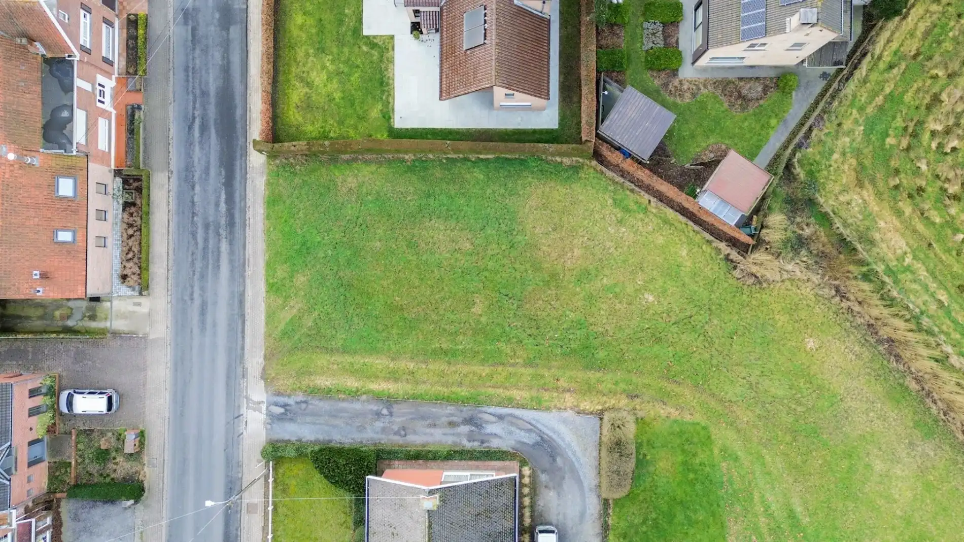 Mooi perceel bouwgrond (590 m²) op topligging in Torhout. foto 2