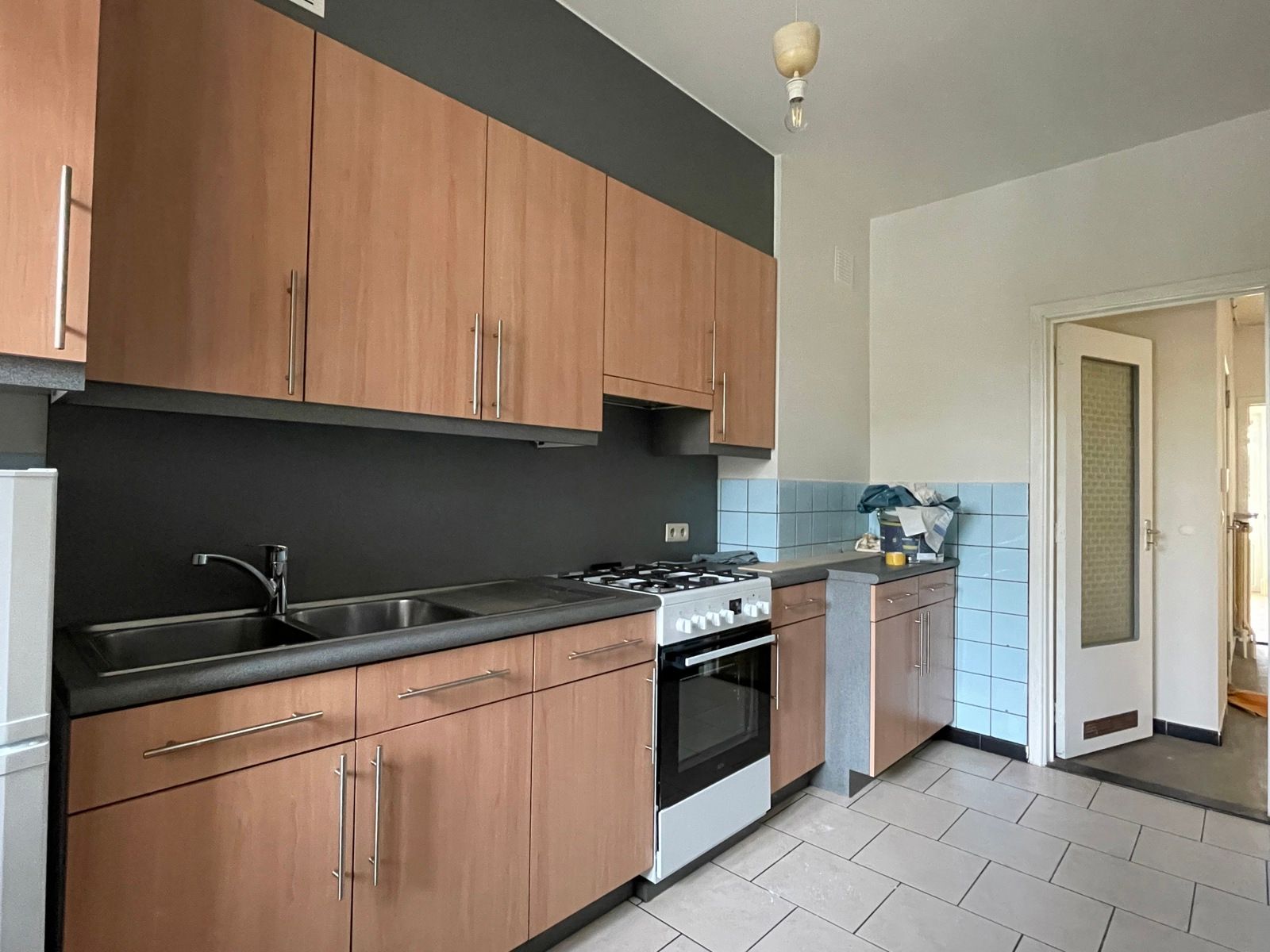 Ruim appartement 2 kamers en garage foto 4