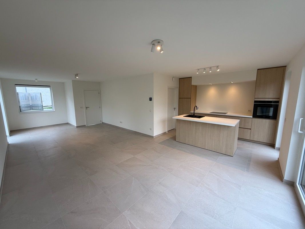 Laatste moderne halfopen nieuwbouwwoningen te Sijsele foto 2