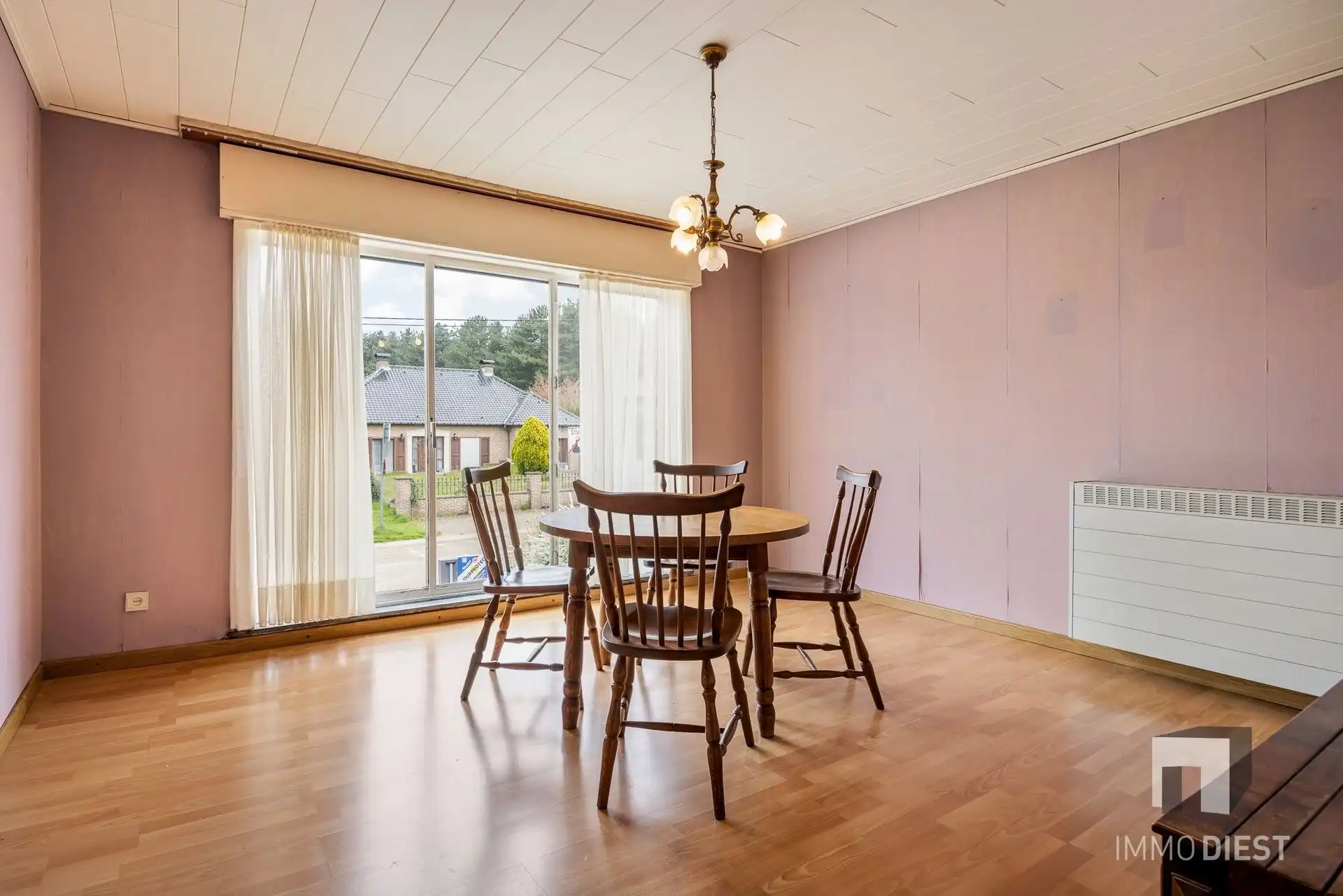 Op te knappen betaalbare split-level woning te Schaffen, kort bij de Bossen van Hees foto 21