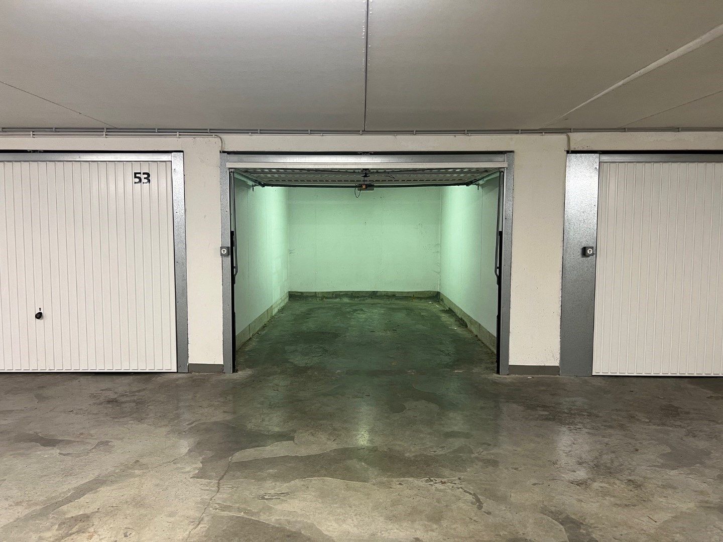 Zeer goed gelegen garagebox langs de Kustlaan- Zoute - Res. Balmoral  foto 3