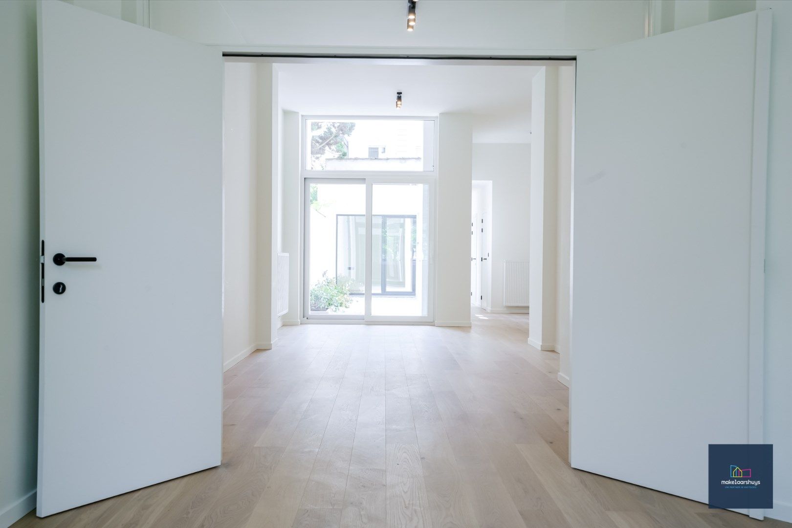 Nieuw 2 slaapkamerappartement  met praktijkmogelijkheden  foto 8