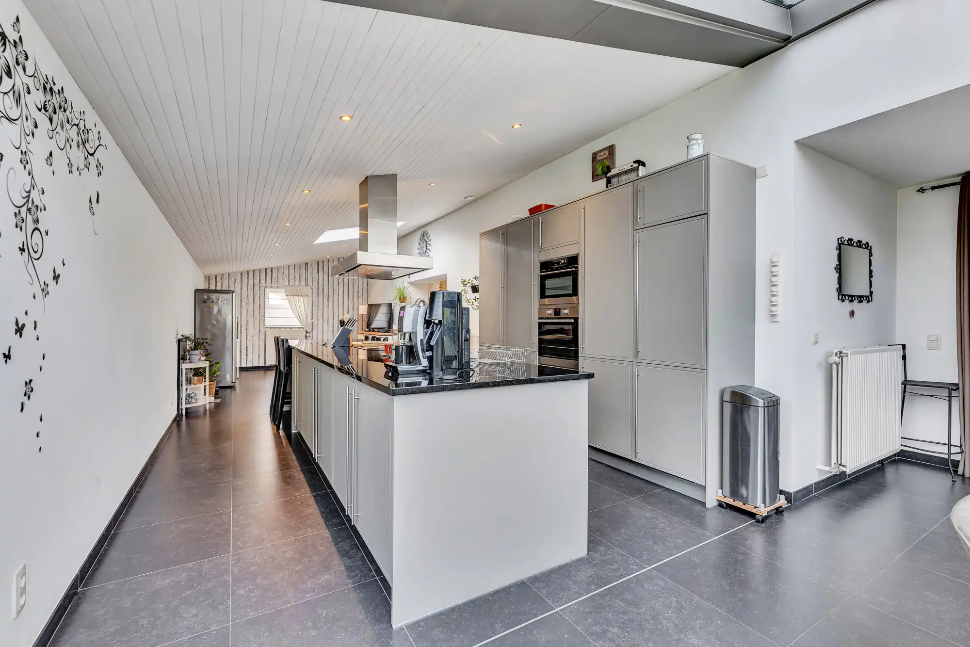 Karaktervolle woning met 5 slaapkamers te Borchtlombeek foto 8