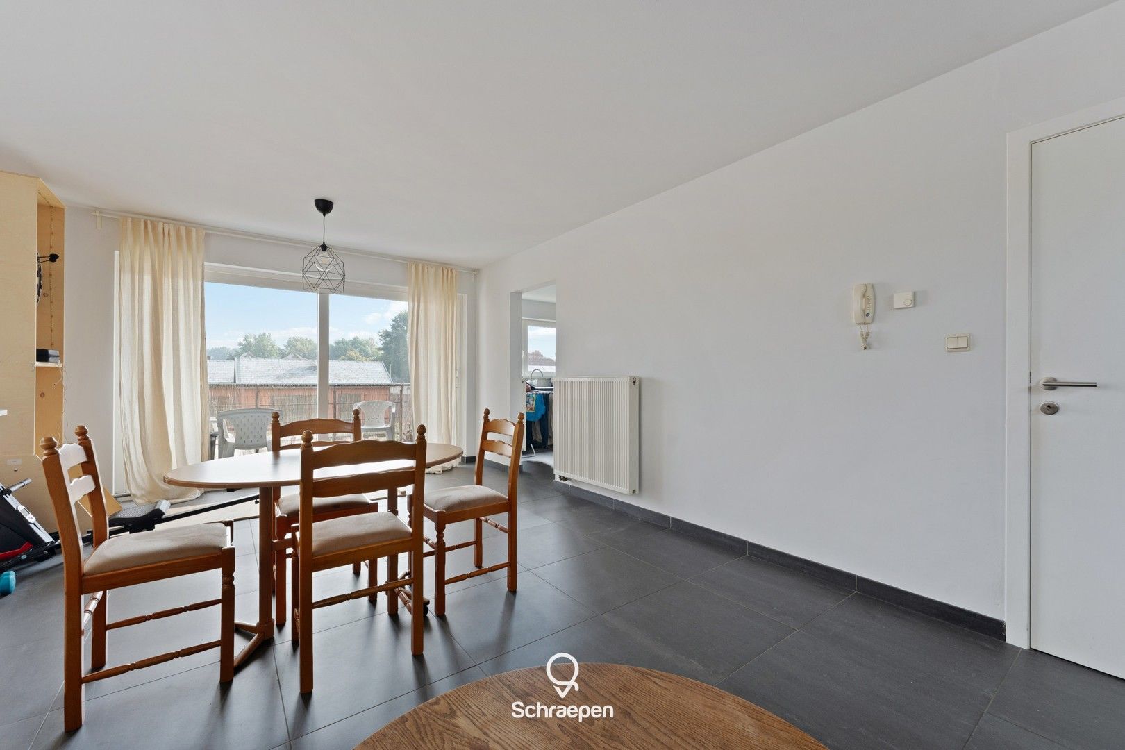 Instapklaar appartement met 2 slpks en garage op wandelafstand van centrum-Zonhoven! foto 10