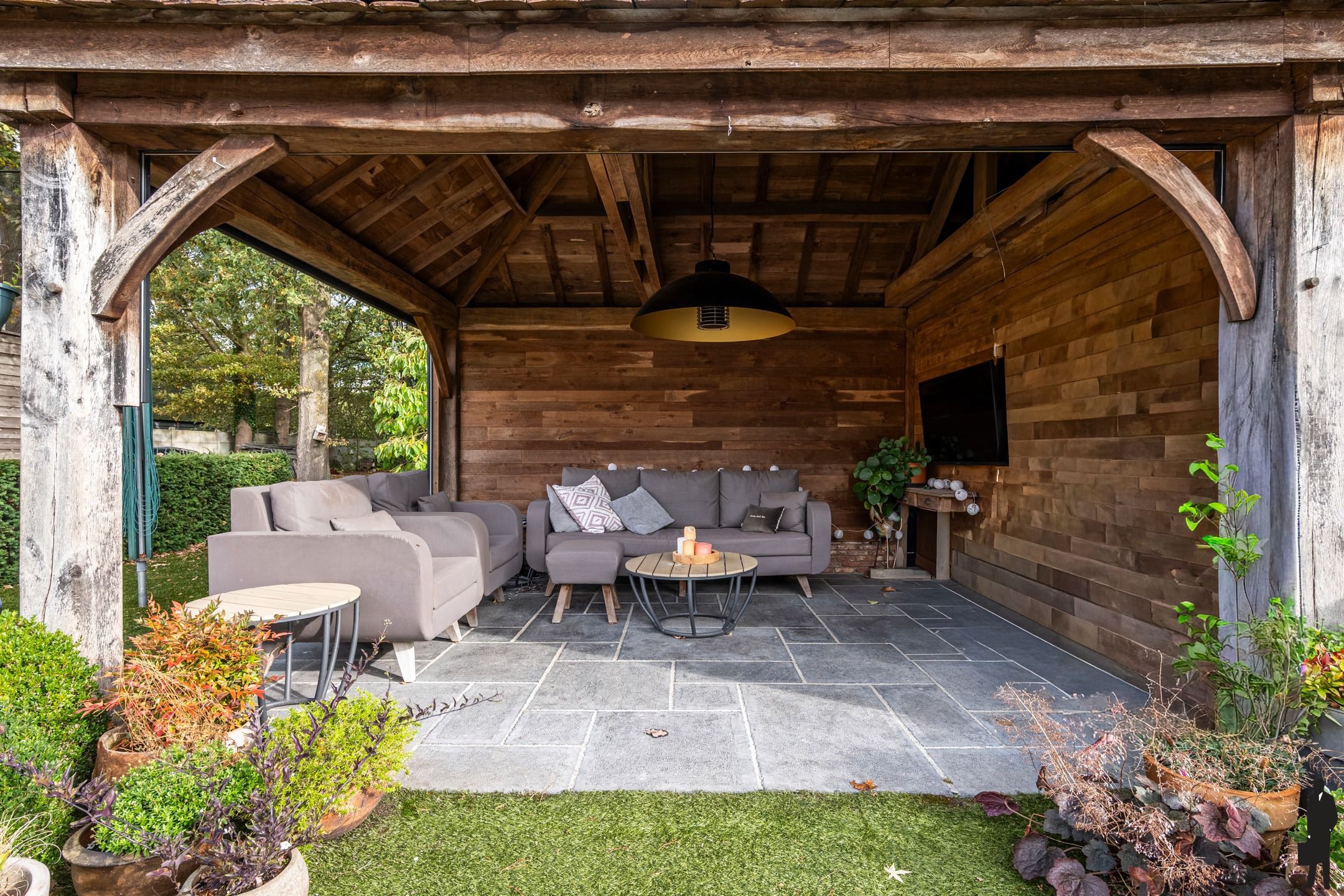 Luxevilla met zwembad, poolhouse, werkhuis en bos in Geel foto 19