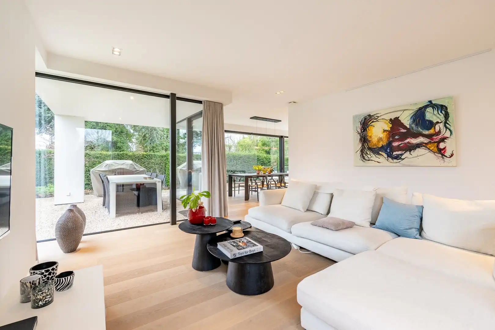 Prachtige hedendaagse villa met zonnige tuin en terrassen op fietsafstand van de zee. foto 9