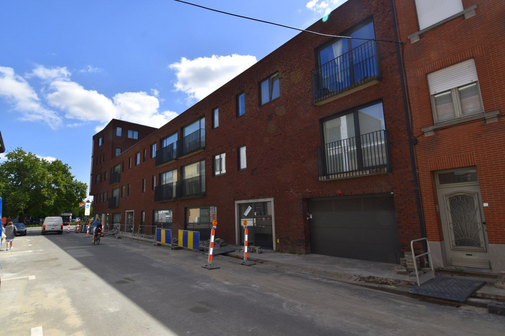 Instapklaar 1-slaapkamerappartement op toplocatie nabij het centrum van Kortrijk foto {{pictureIndex}}