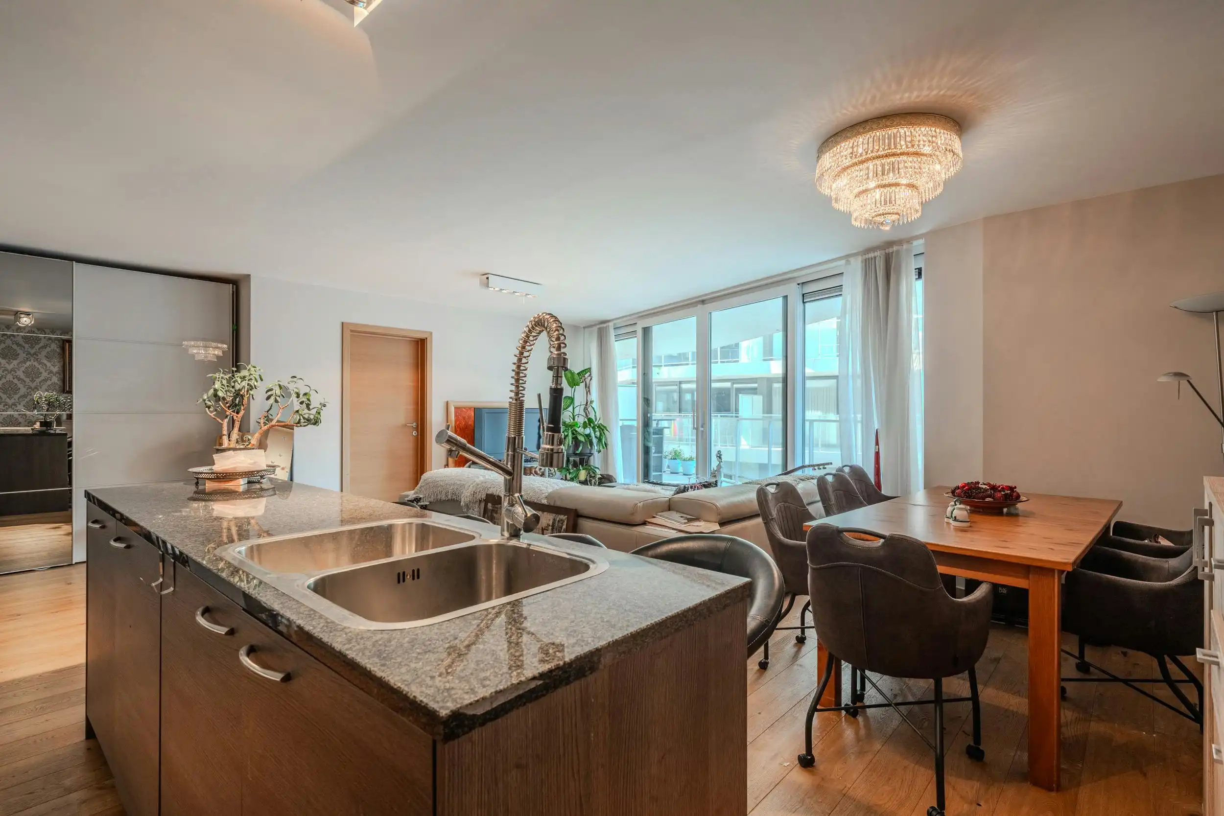 Ruim 3-slaapkamerappartement vlakbij het strand te Oostende foto 6