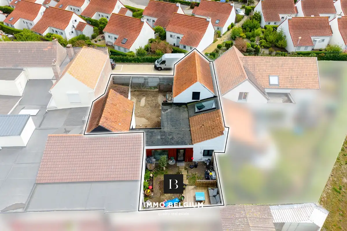 Gerenoveerde woning nabij het strand van de Vosseslag foto 2