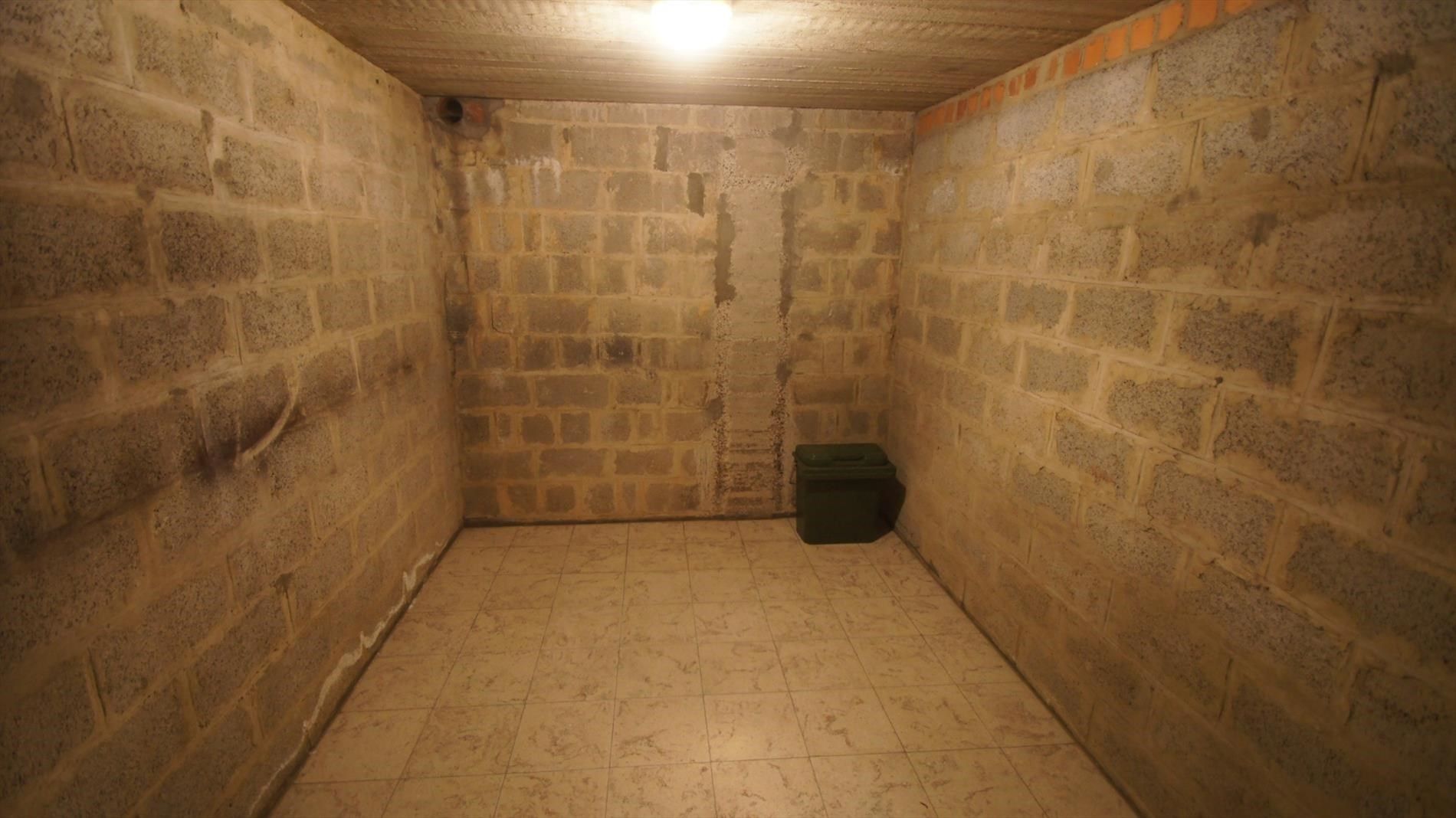 Ruim, goed gelegen appartement met 3 slpks, garage en terrasje foto 13