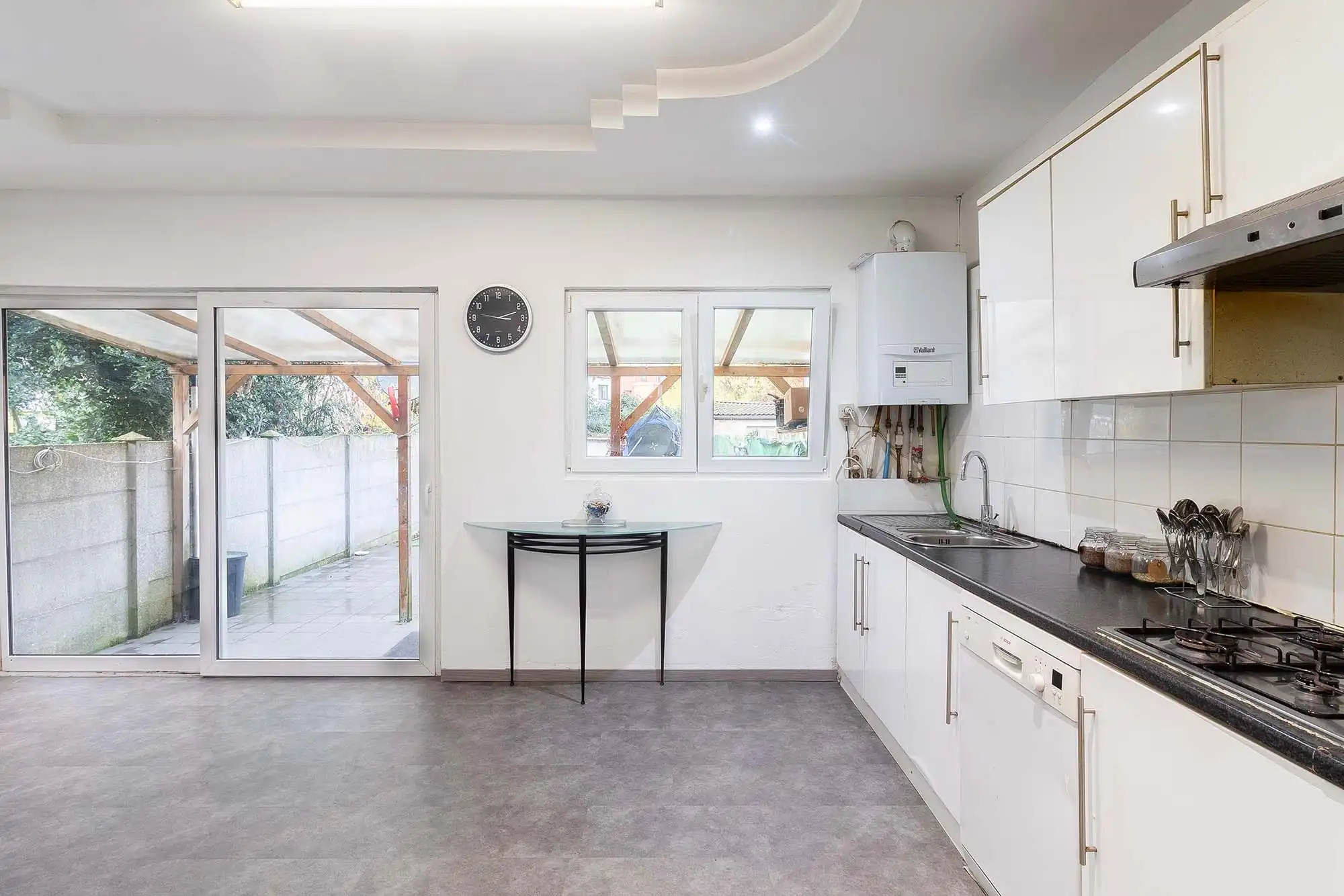 Ruime rijwoning met vijf slaapkamers en tuin foto 6