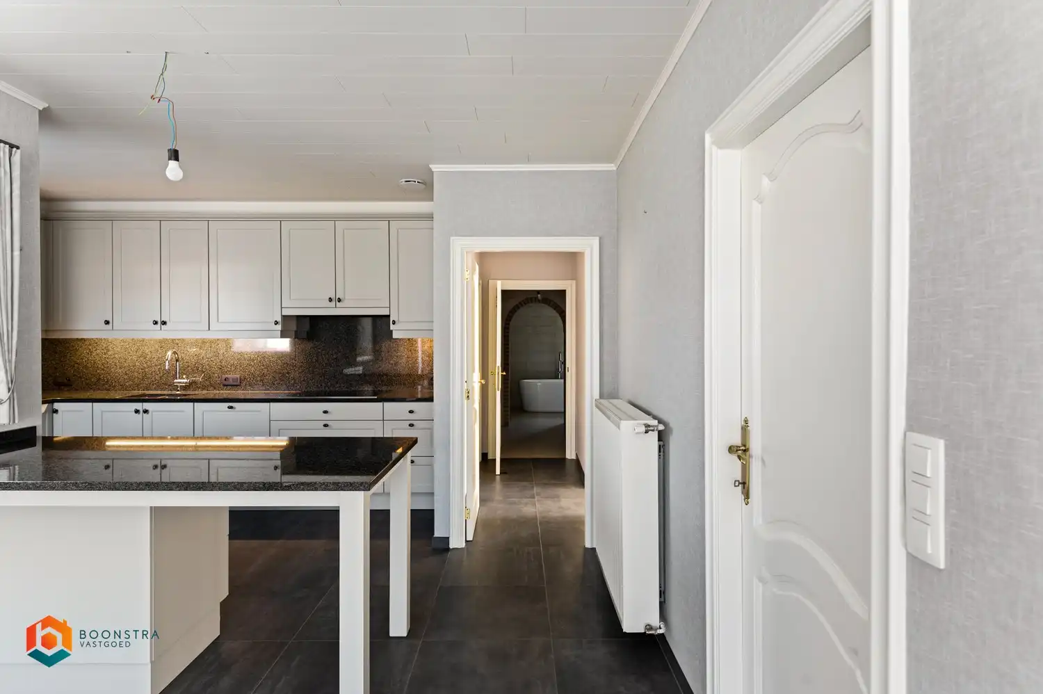 Woning met 2 slpkrs en ruime tuin op toplocatie foto 7