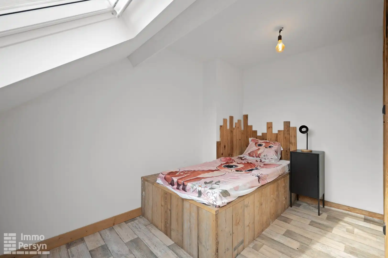 Gerenoveerde rijwoning met 2 Slaapkamers en tuin foto 11