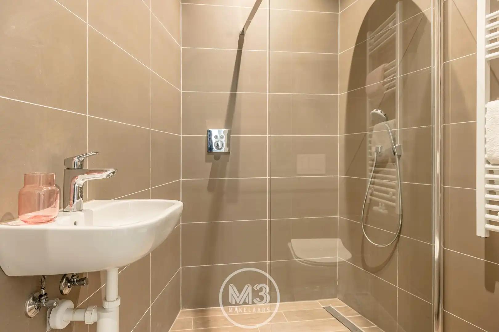 Gerenoveerde gezinswoning I 4 slpk | 2 badk | Label B | Instapklaar foto 6