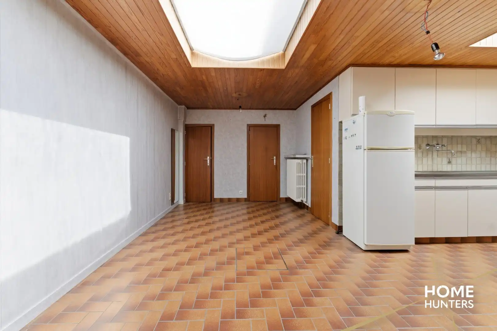 Te renoveren woning met 3 slaapkamers en gigantische tuin in Aalbeke foto 11