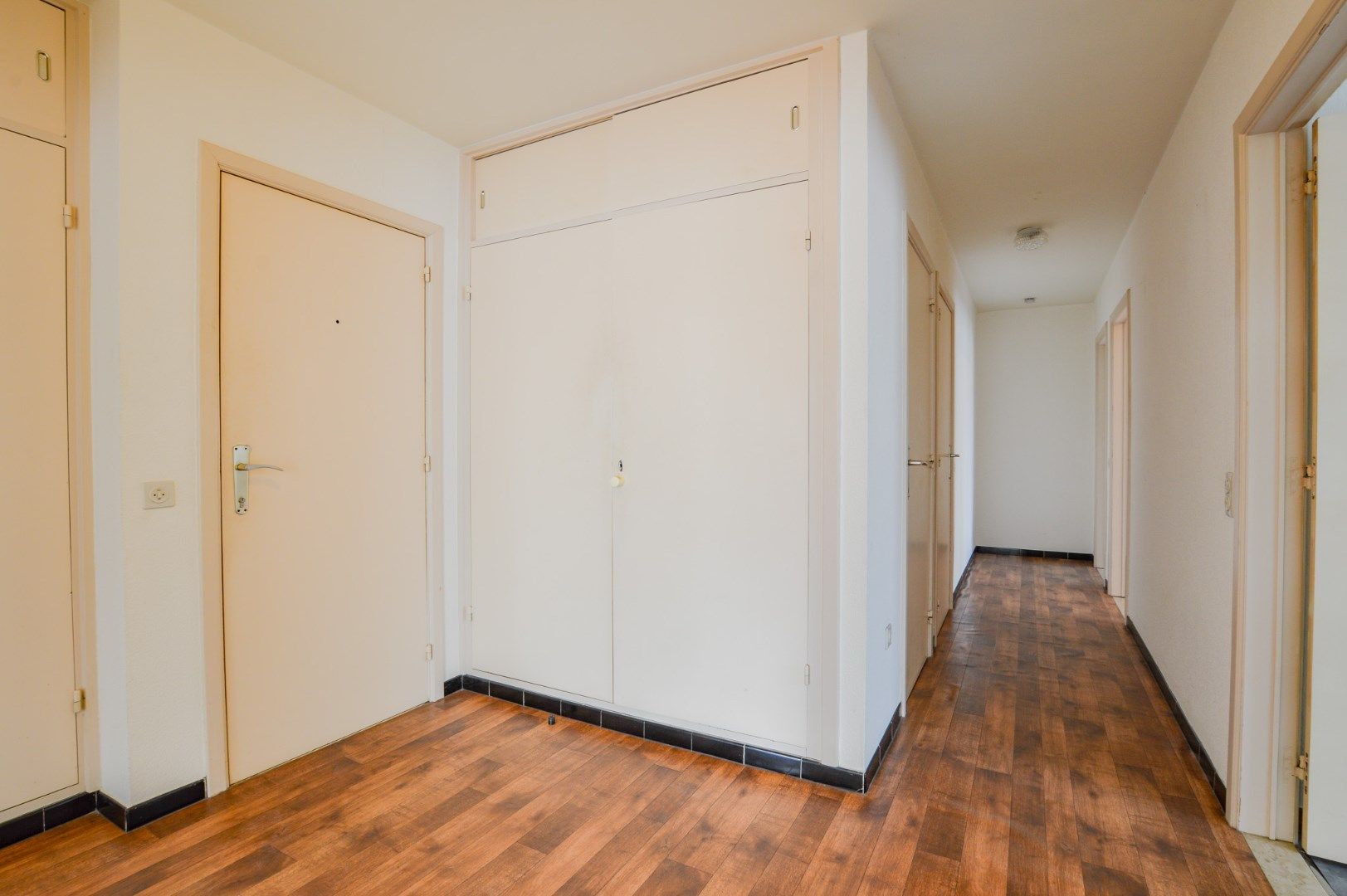 Ruim appartement op toplocatie met 3 slpks én garage in Sint-Andries foto 9