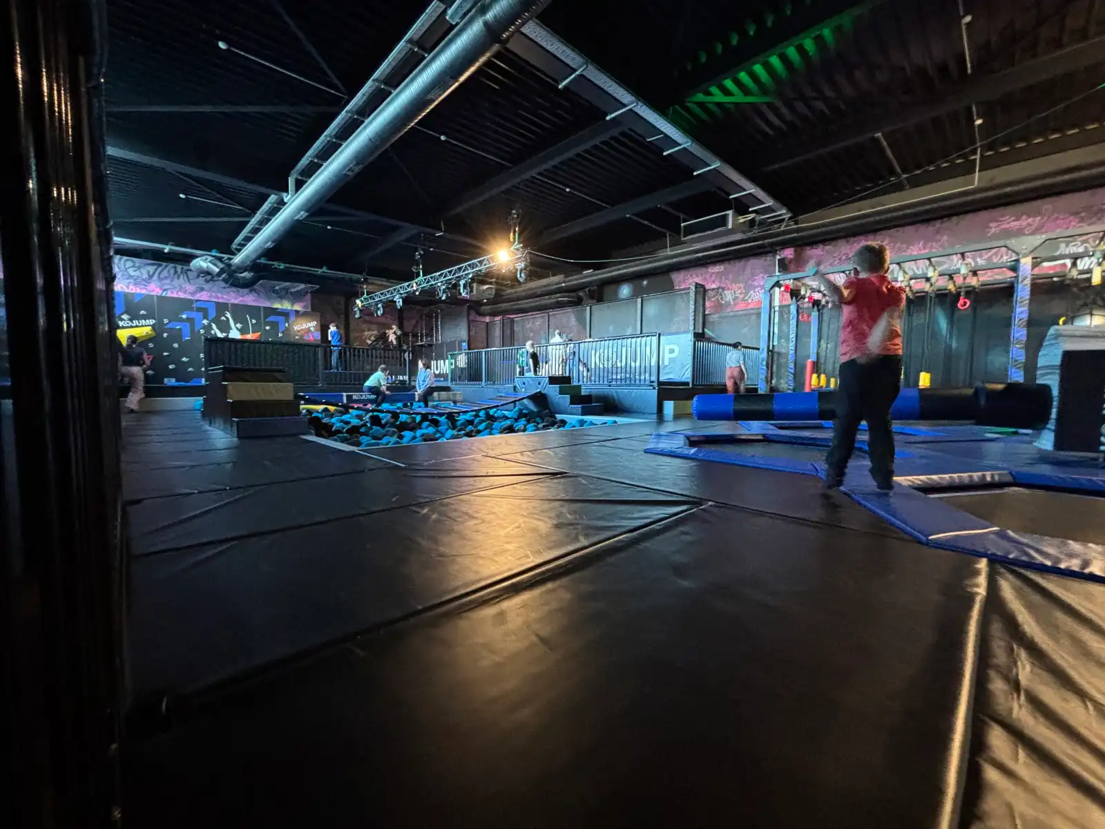 Commerciële unit te huur boven Brico – Oostakker Gent foto 4