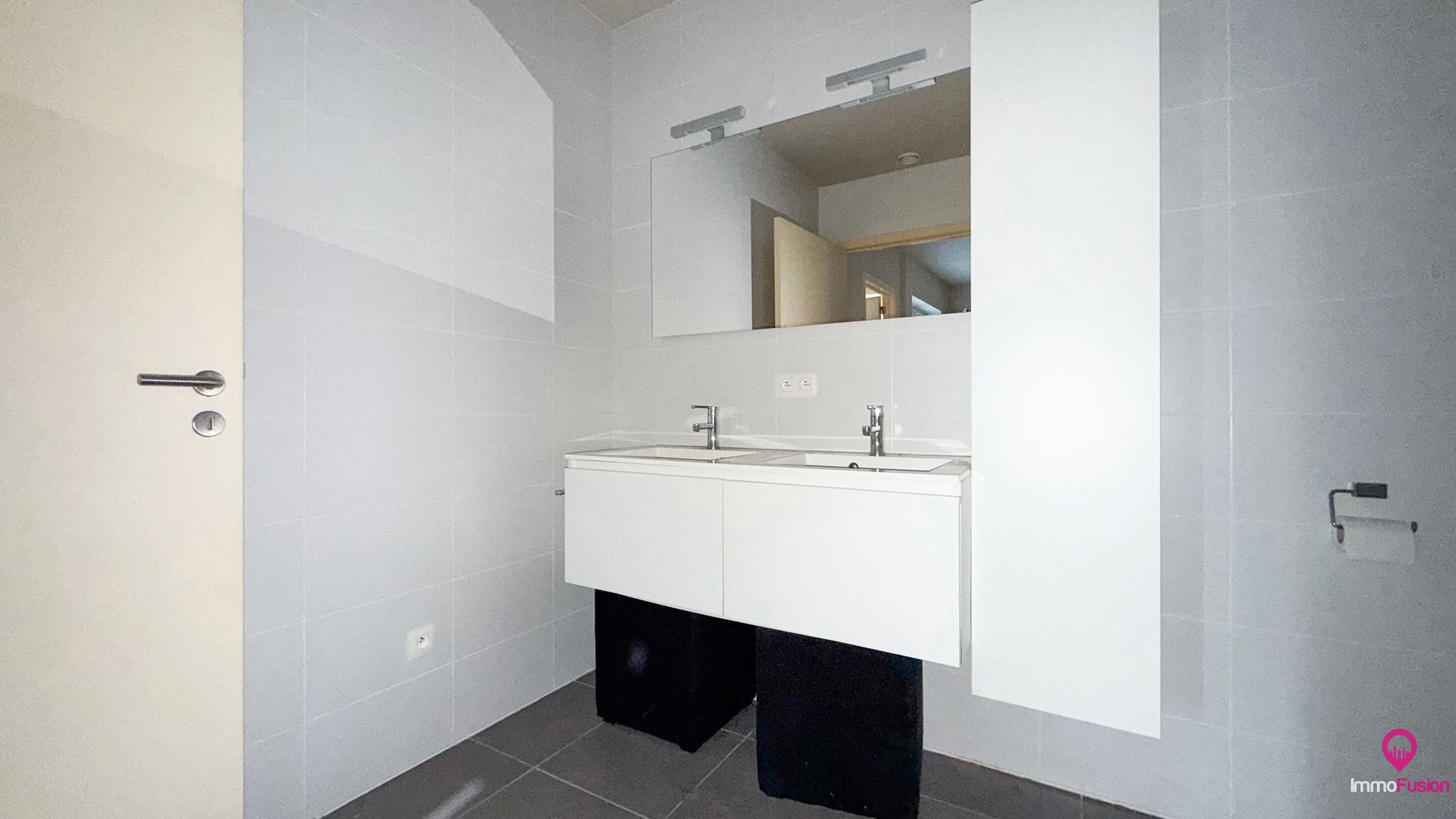 Instapklaar gelijkvloers appartement met 1 slpk en tuintje! foto 11