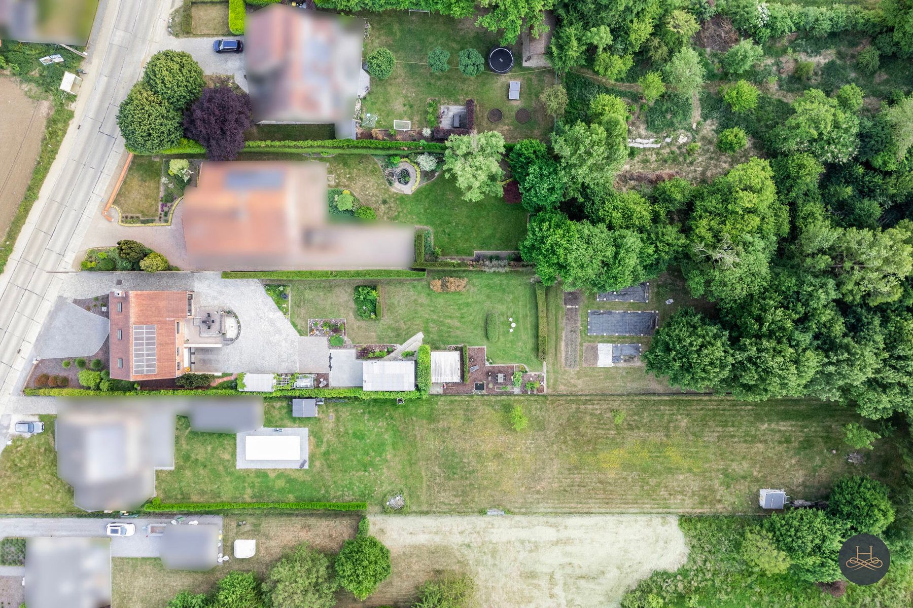 Perfect onderhouden en ruime woning met prachtige ZW tuin foto 4