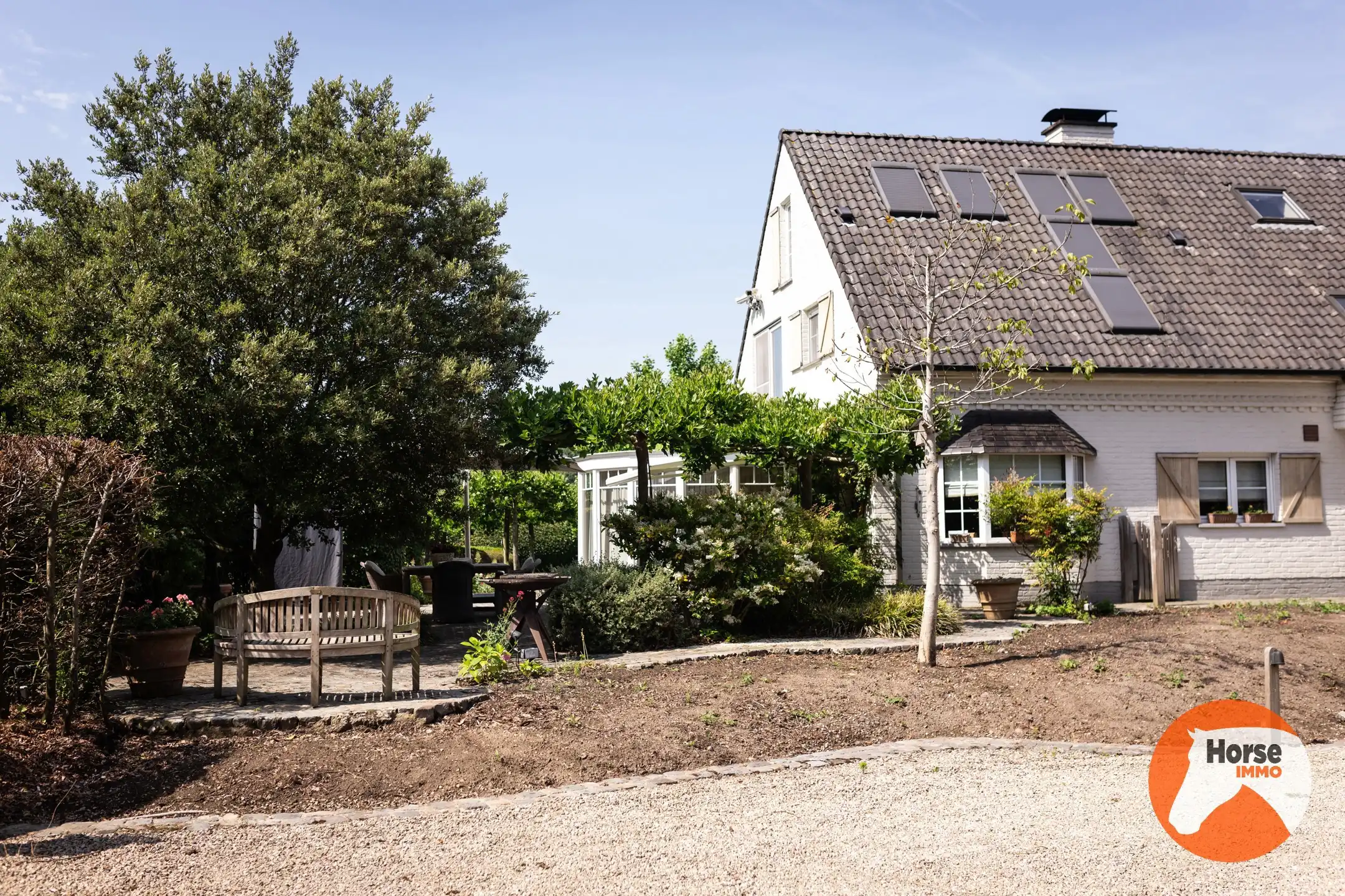 MERELBEKE -  Professioneel paardencomplex op 3,35HA foto 26
