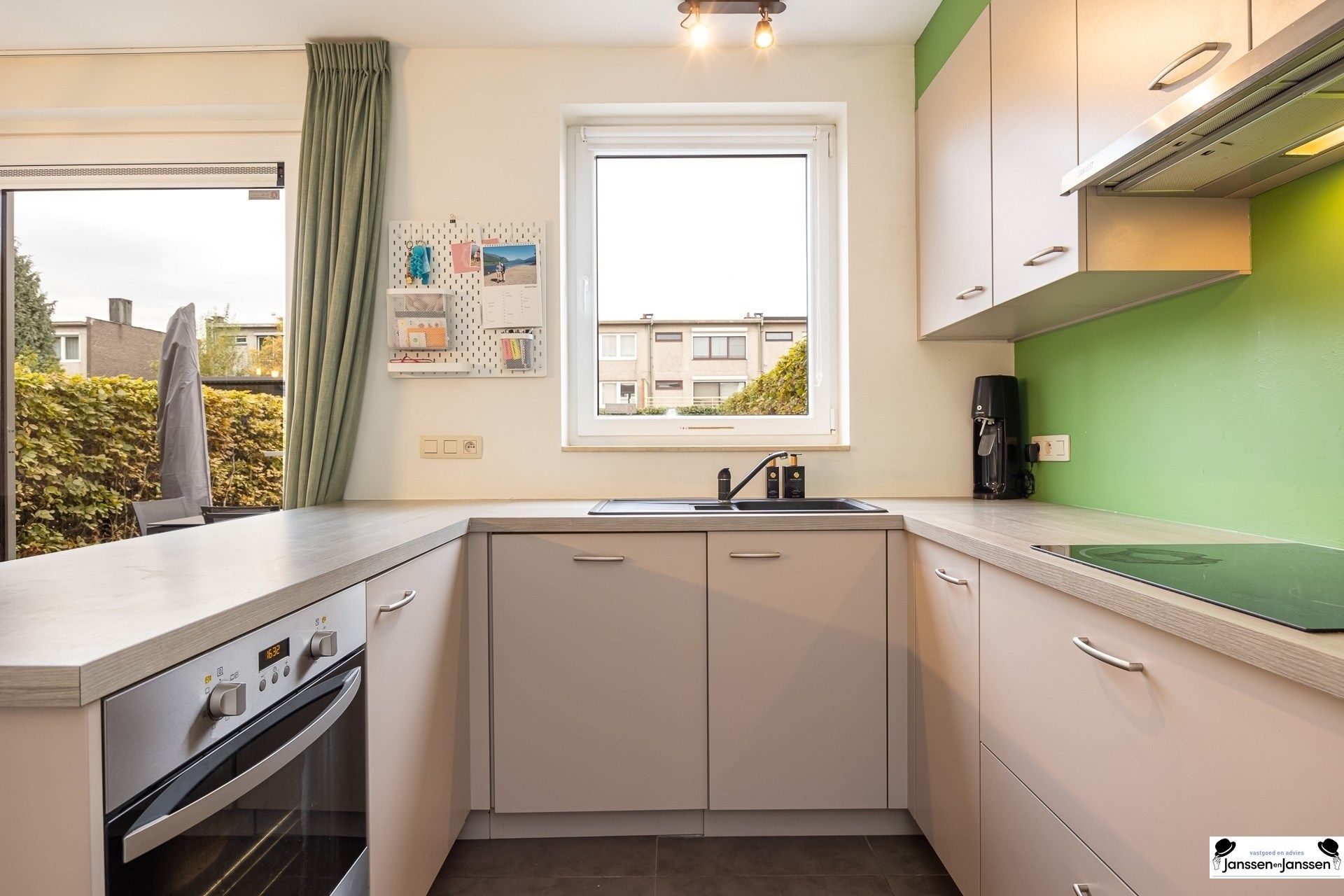 Instapklaar, energiezuinig en charmant huis foto 11
