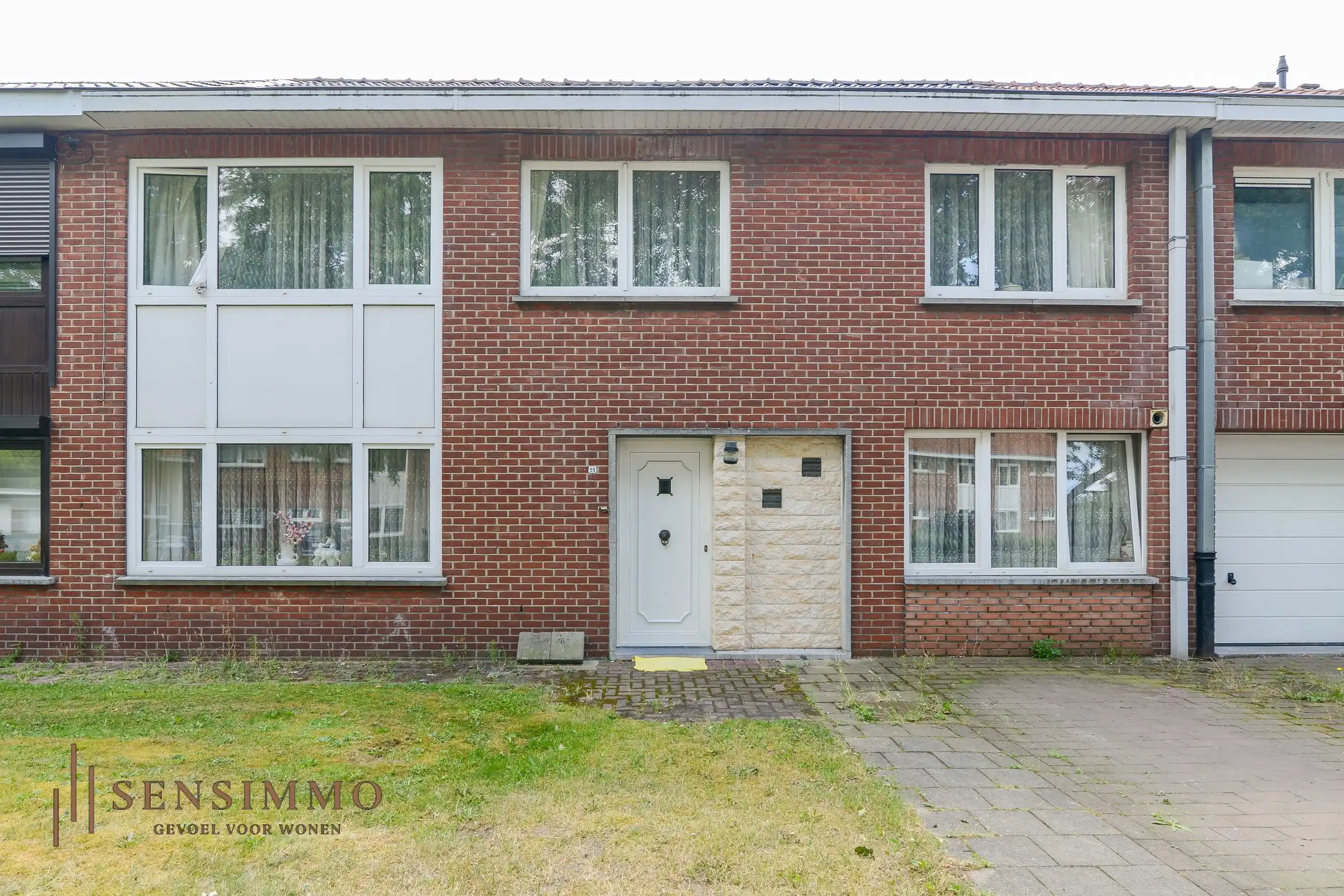 Ruime gezinswoning met 6slp op gunstige ligging foto 3