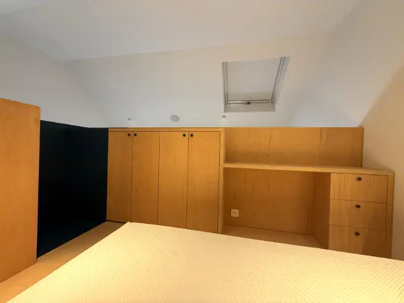 Luxe studio met slaapmezzanine nabij Overpoort en Kinepolis foto 14